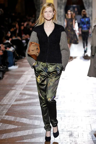 Look 38